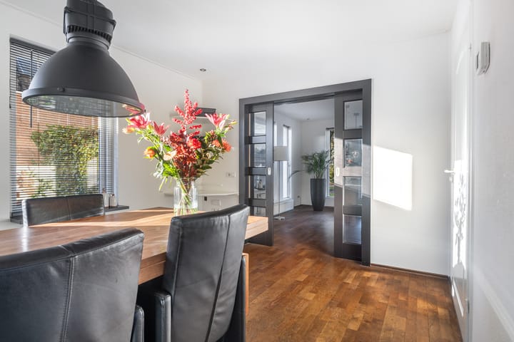 Foto 3 van Bernhardlaan 76