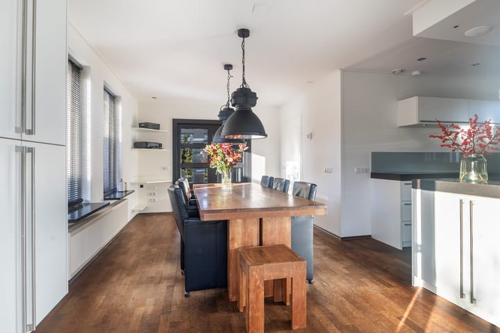 Foto 14 van Bernhardlaan 76