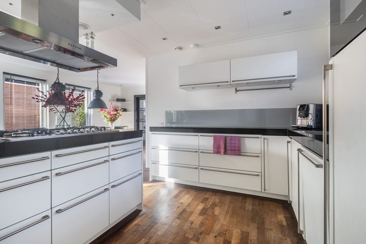 Foto 25 van Bernhardlaan 76