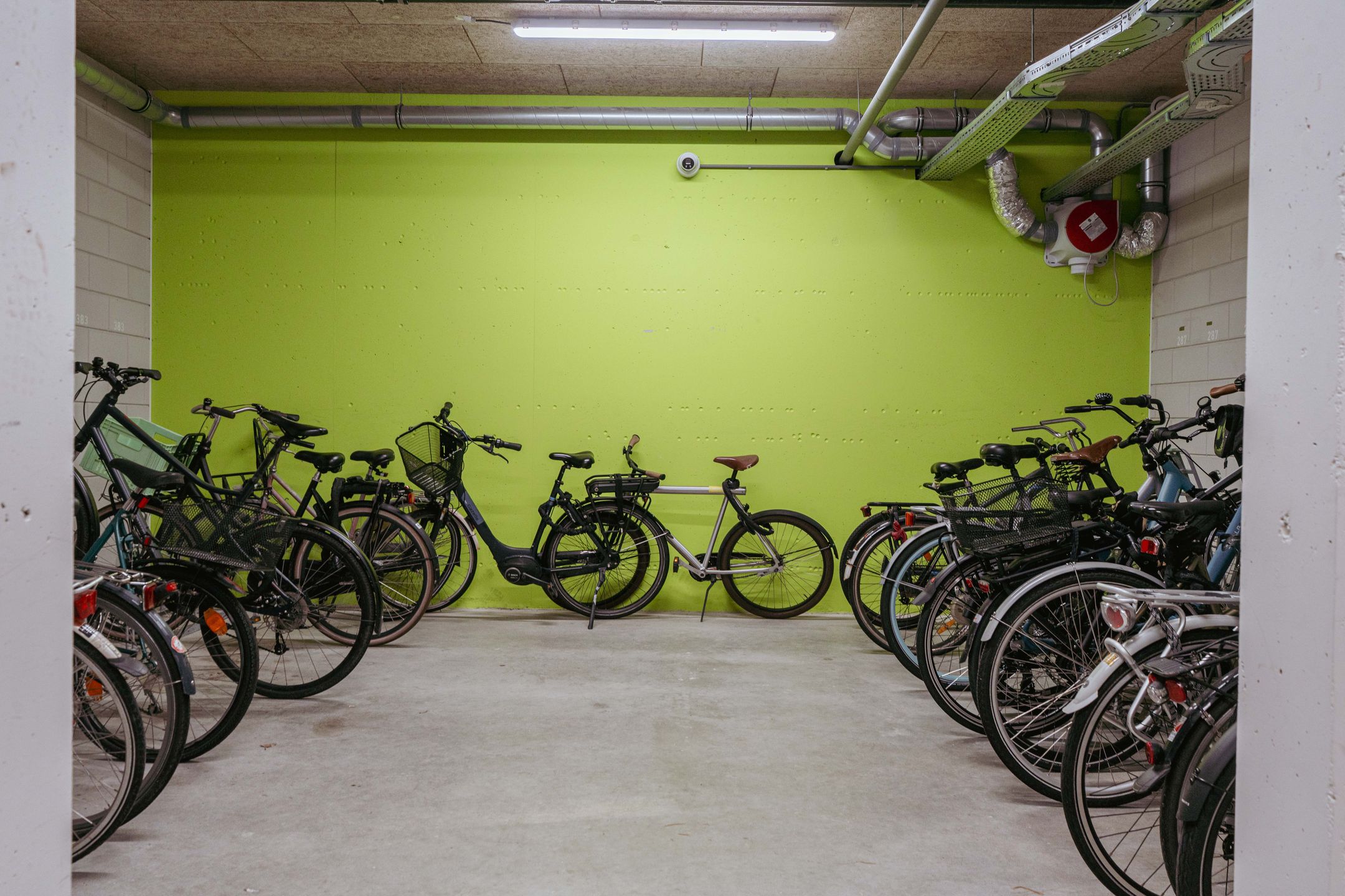 Foto 21 van Faas Wilkesstraat 389