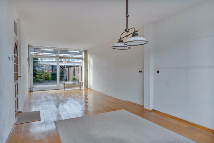 Photo 9 of Lekstraat 24