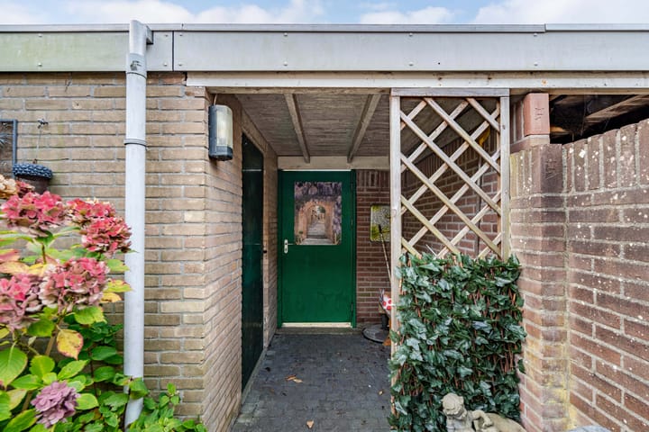 Photo 39 of Lekstraat 24