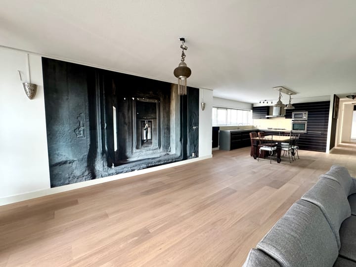 Photo 8 of Bermuda 102