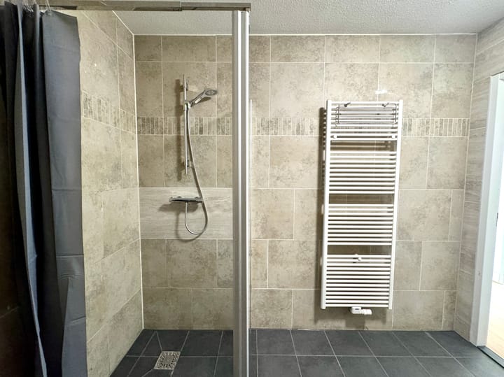 Photo 13 of Bermuda 102