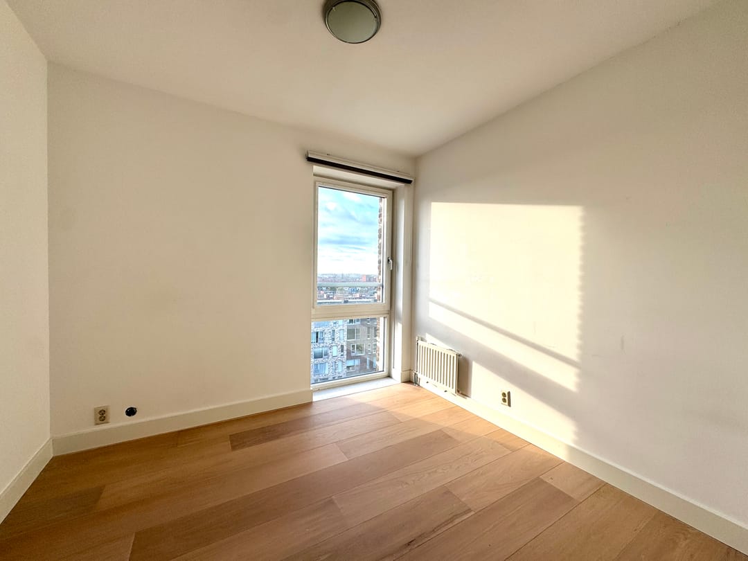 Photo 17 of Bermuda 102