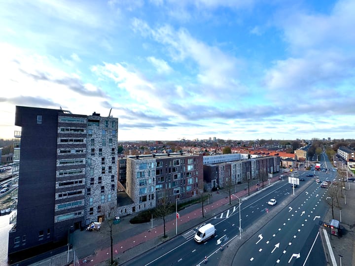 Photo 22 of Bermuda 102