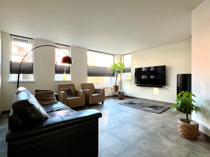 Photo 2 of Th Elsenstraat 4