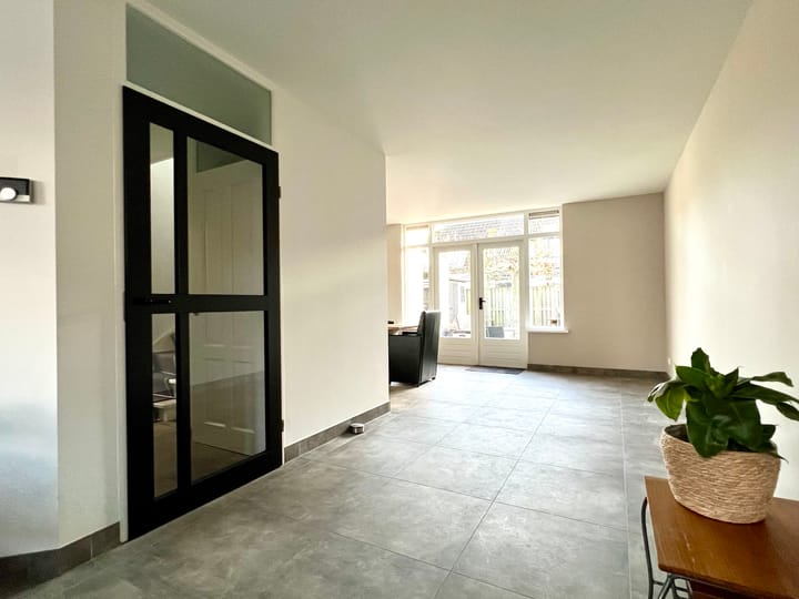 Foto 9 van Th Elsenstraat 4