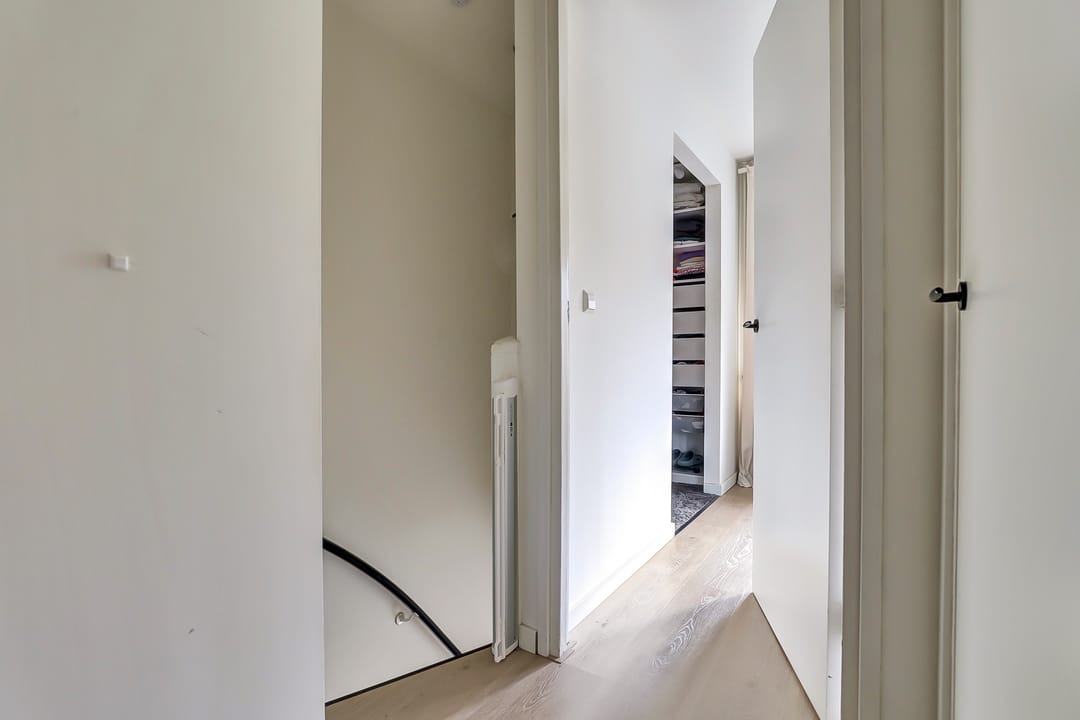 Foto 16 van Reggestraat 10