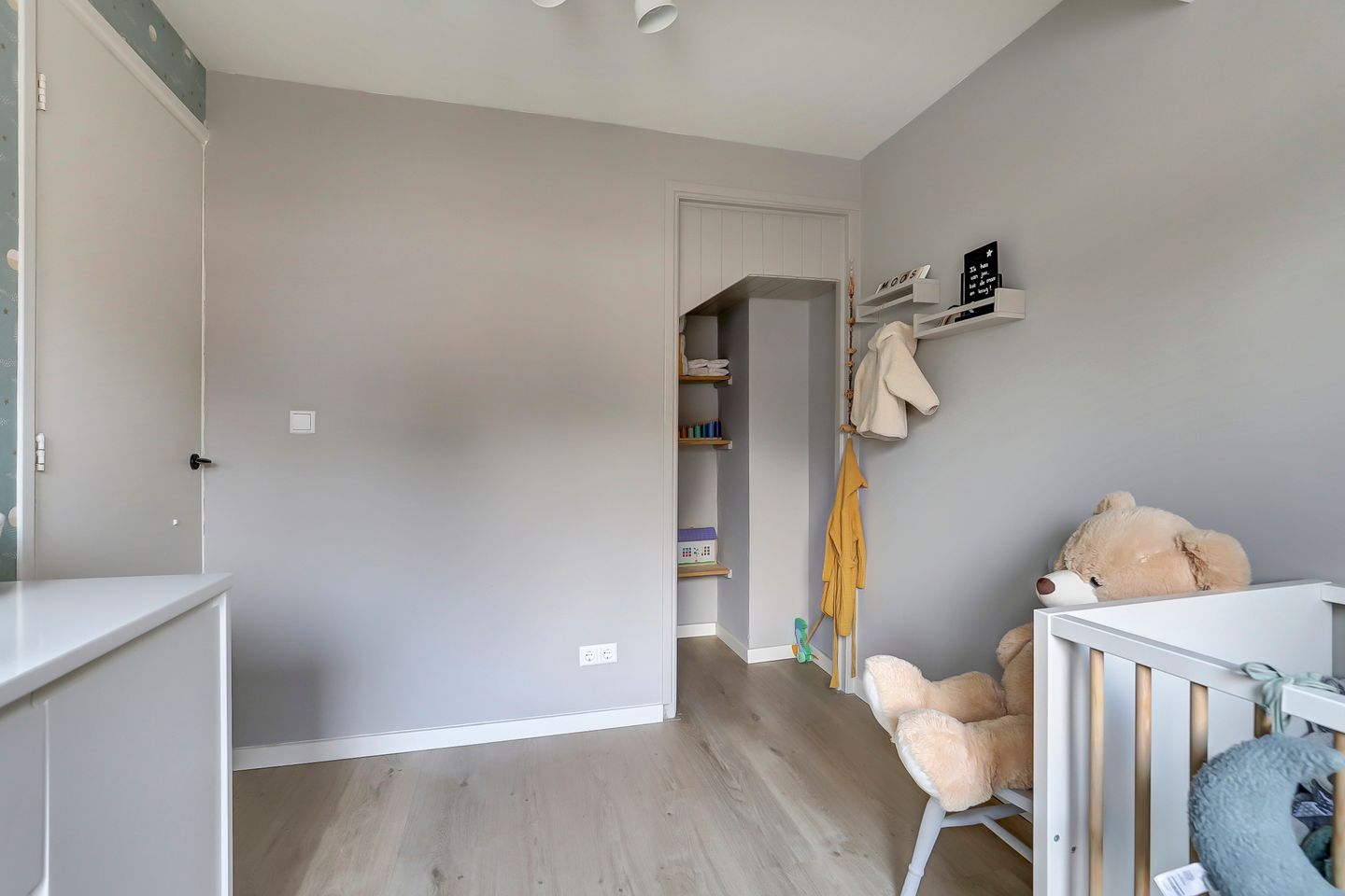 Foto 19 van Reggestraat 10