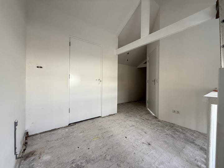 Photo 14 of Stuijvenburchstraat 2-B