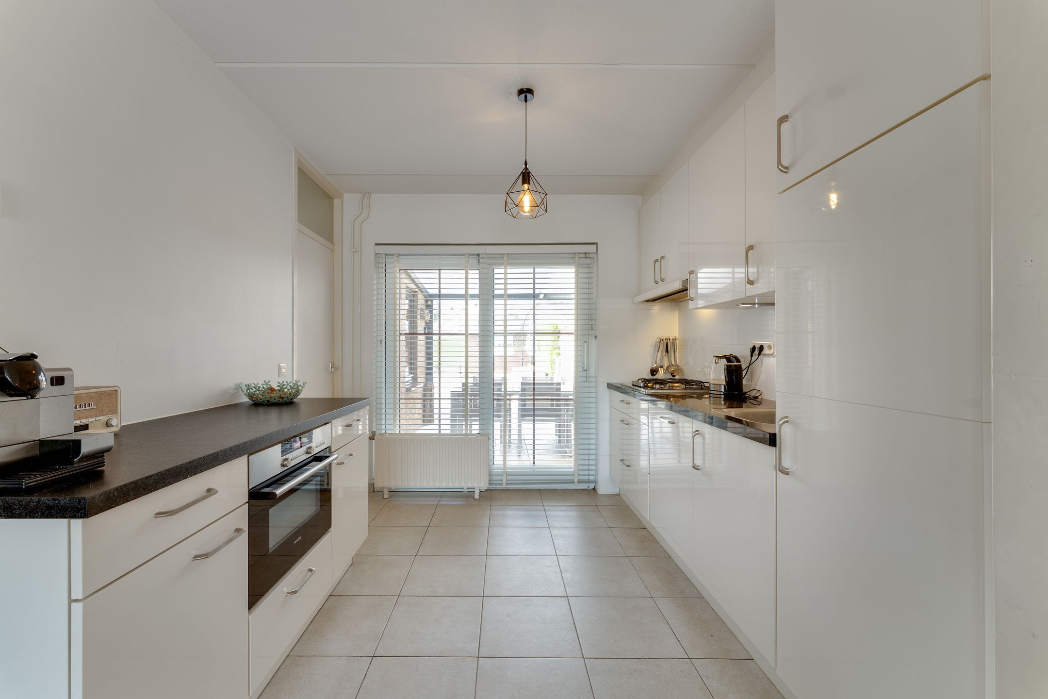 Photo 3 of Spaanse Galeien 104