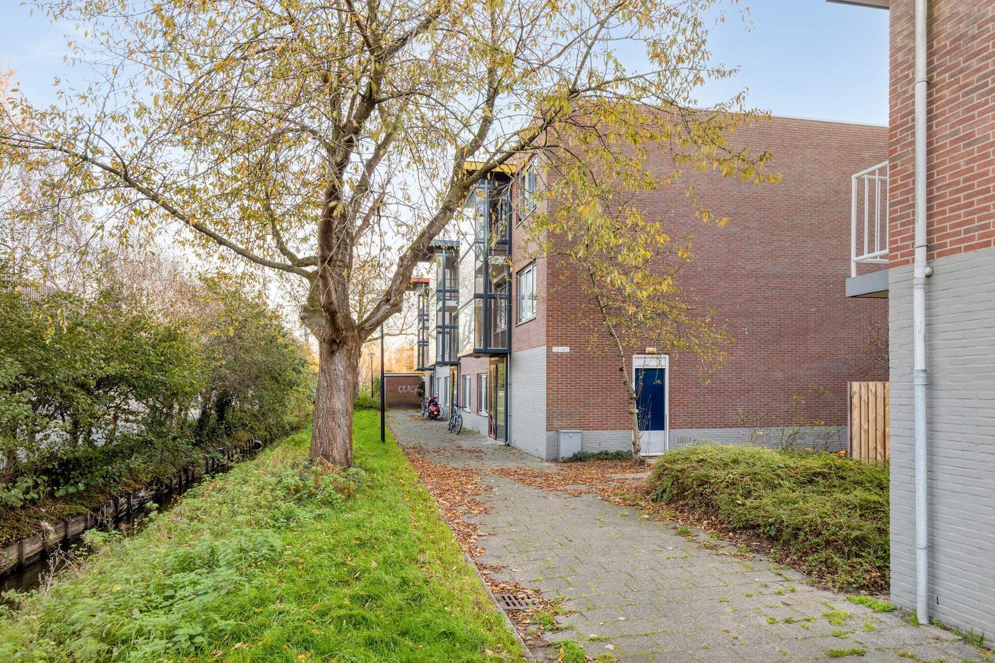 Photo 1 of van Borsselestraat 37