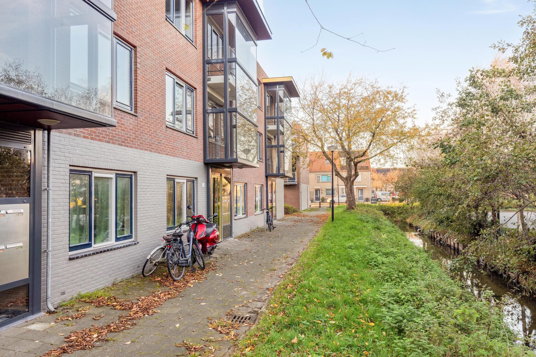 Photo 3 of van Borsselestraat 37