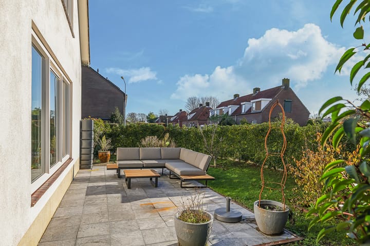 Photo 8 of Prins Bernhardstraat 2