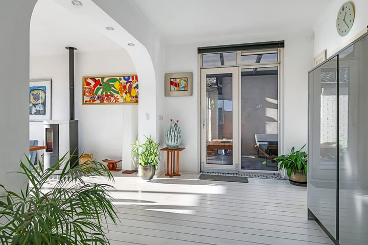 Photo 19 of Prins Bernhardstraat 2