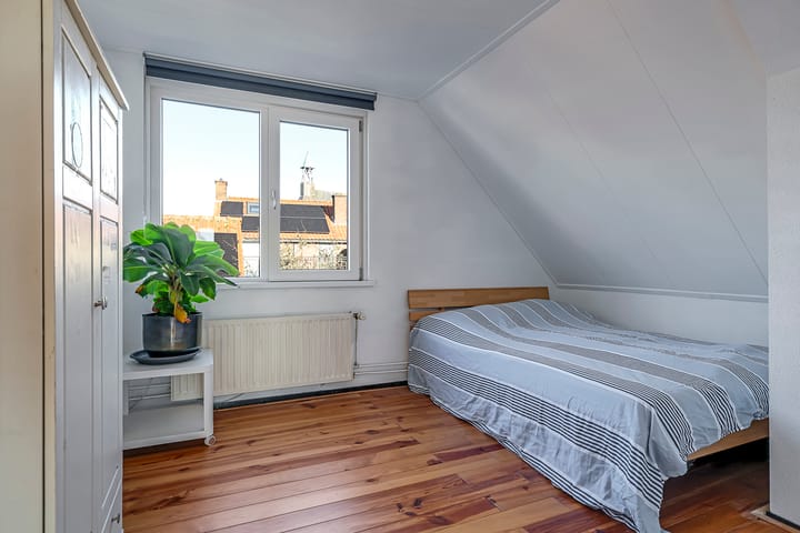 Photo 40 of Prins Bernhardstraat 2