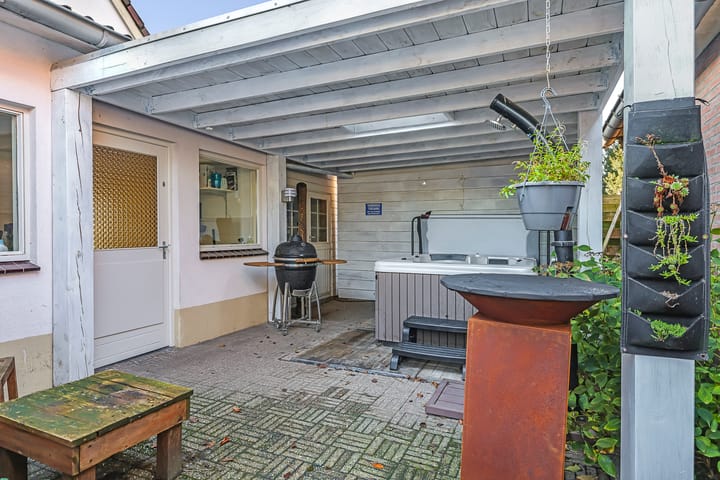 Photo 54 of Prins Bernhardstraat 2