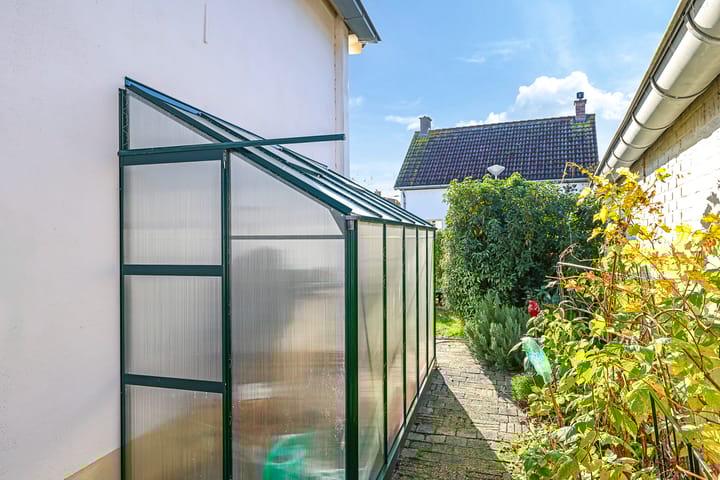 Photo 60 of Prins Bernhardstraat 2