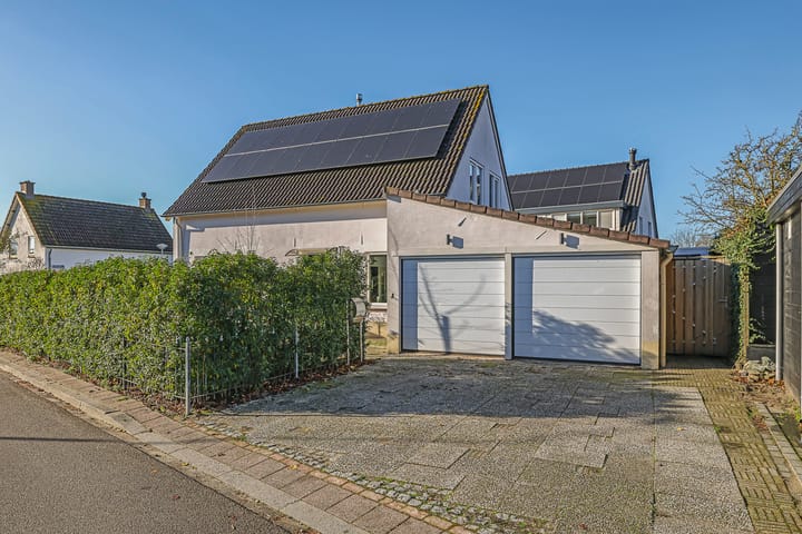 Photo 71 of Prins Bernhardstraat 2