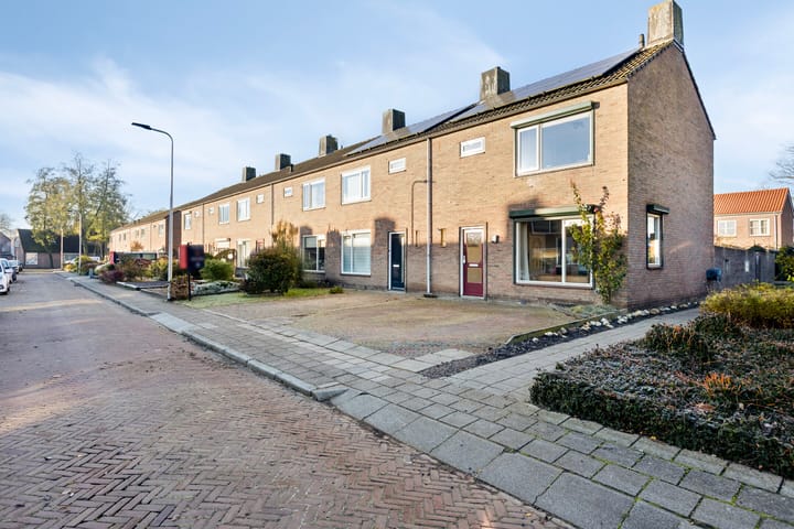 Photo 28 of Gruttostraat 4