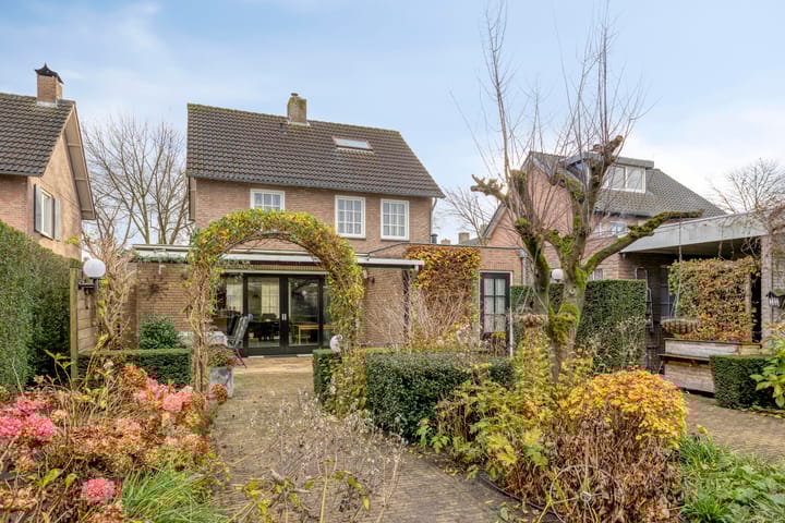 Photo 4 of Dijkmanstraat 7