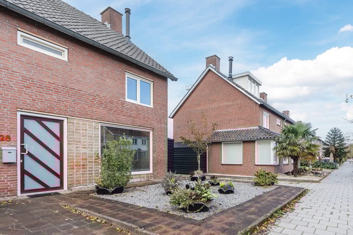 Foto 2 van Acacialaan 28