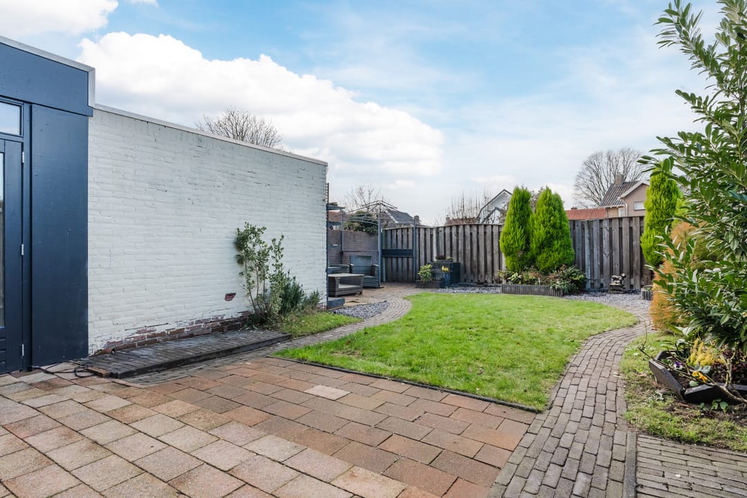 Foto 28 van Acacialaan 28