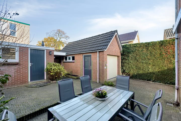 Foto 46 van Den Alst 23