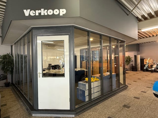 View photo 4 of Parmentierstraat 2-a