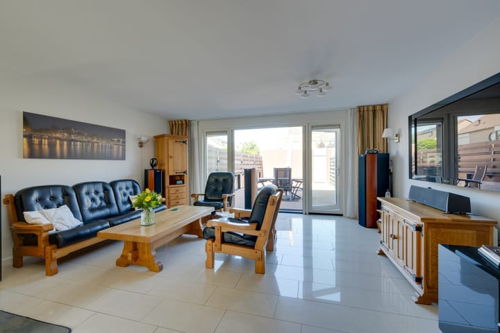 Foto 12 van Bisschop Romerostraat 37