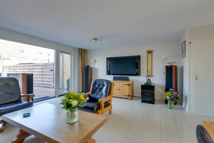 Foto 14 van Bisschop Romerostraat 37