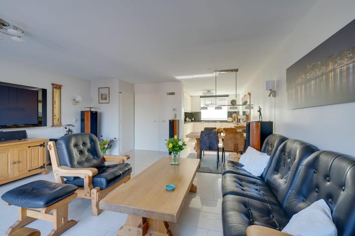 Foto 18 van Bisschop Romerostraat 37