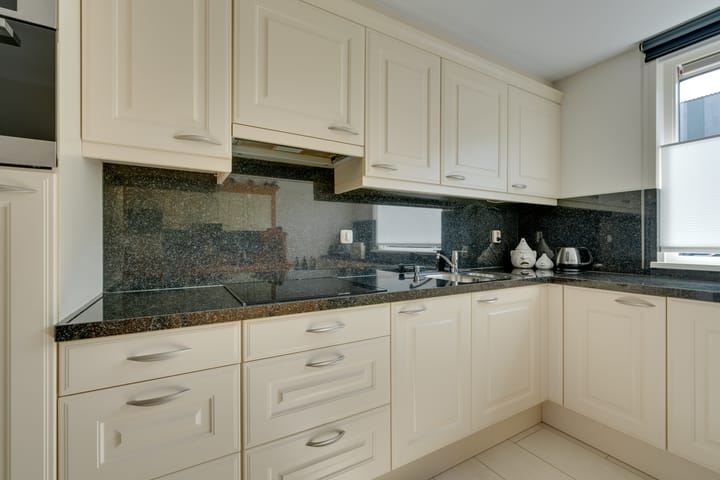 Foto 22 van Bisschop Romerostraat 37