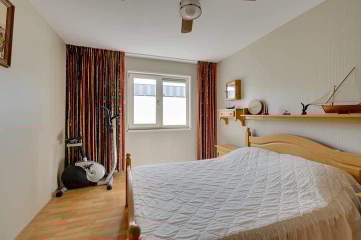 Foto 37 van Bisschop Romerostraat 37