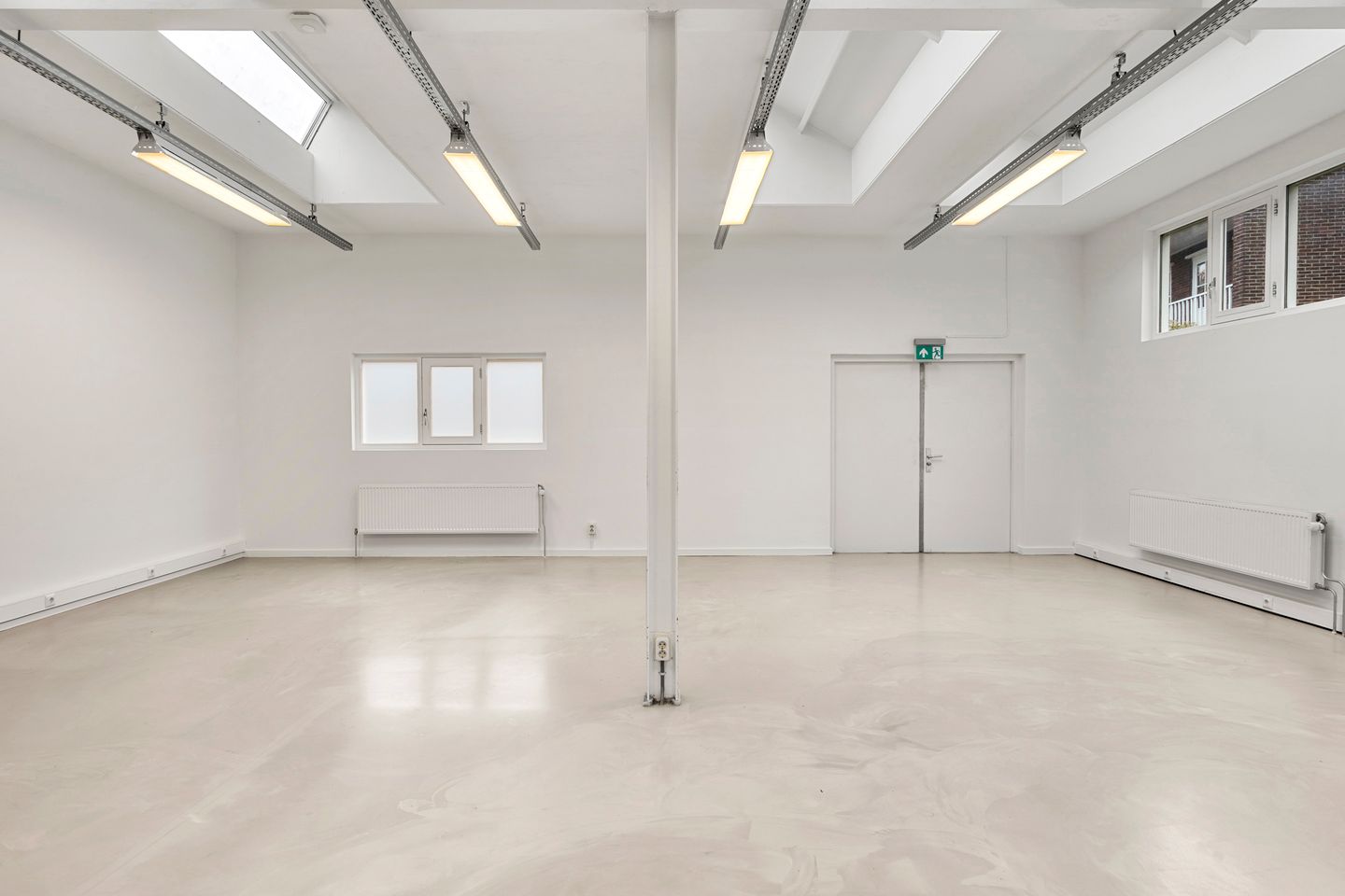 View photo 5 of Emmastraat 73