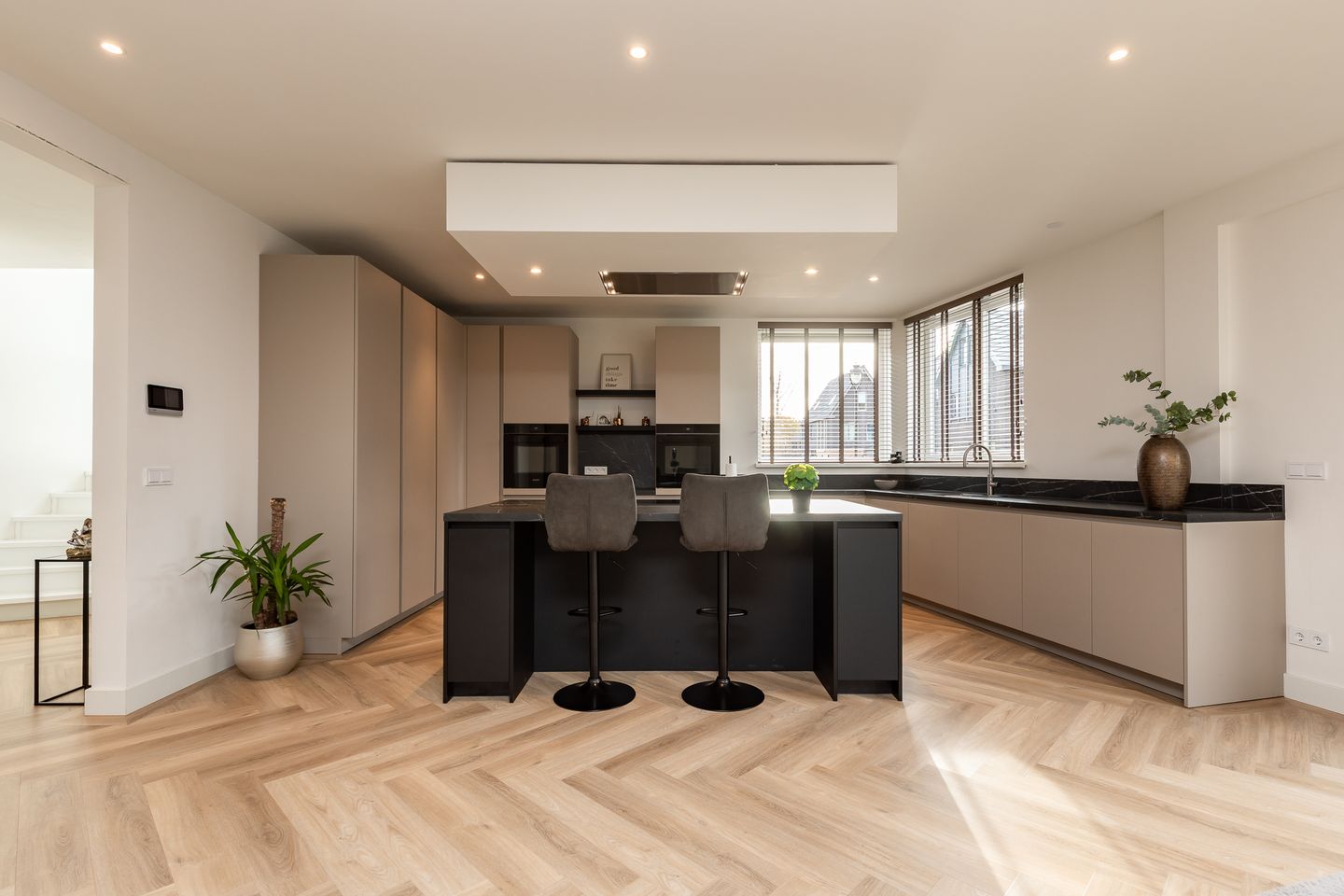 Photo 4 of Aleksandr Prochorovstraat 30