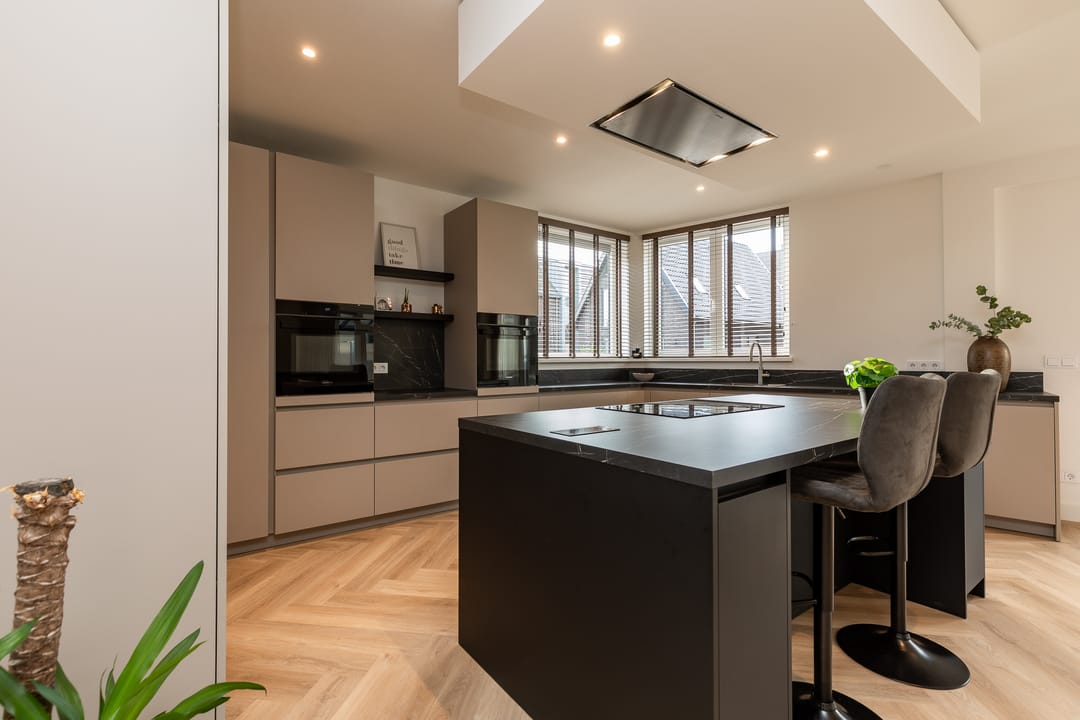 Photo 32 of Aleksandr Prochorovstraat 30