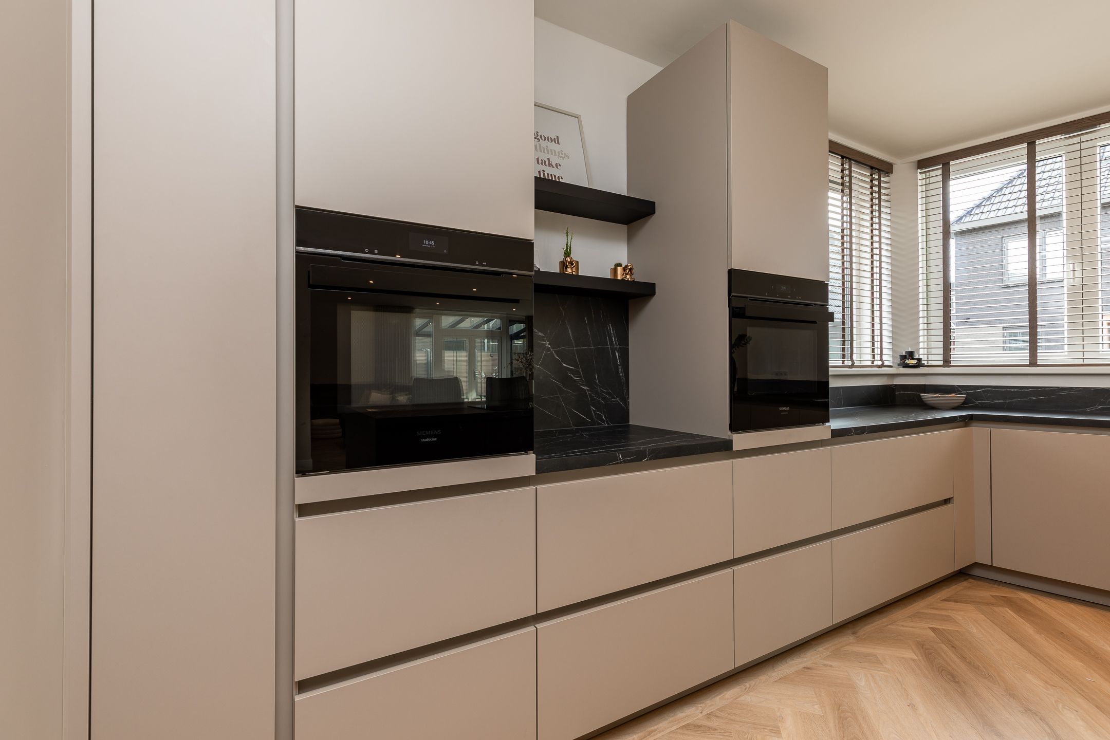 Photo 33 of Aleksandr Prochorovstraat 30