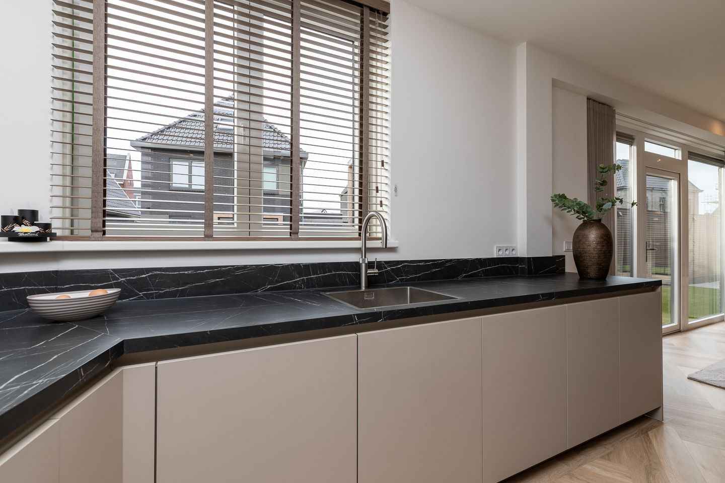 Photo 35 of Aleksandr Prochorovstraat 30