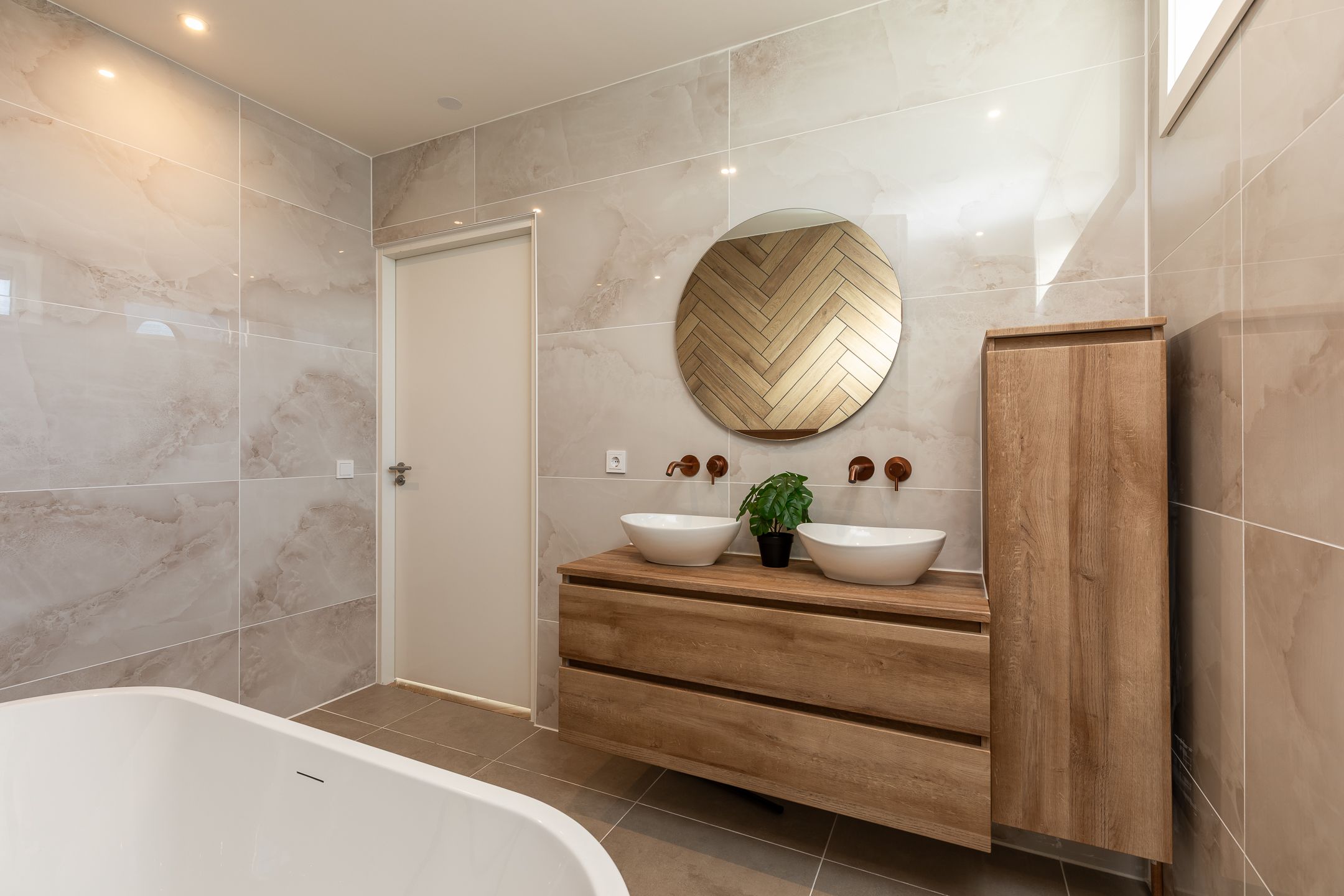 Photo 54 of Aleksandr Prochorovstraat 30