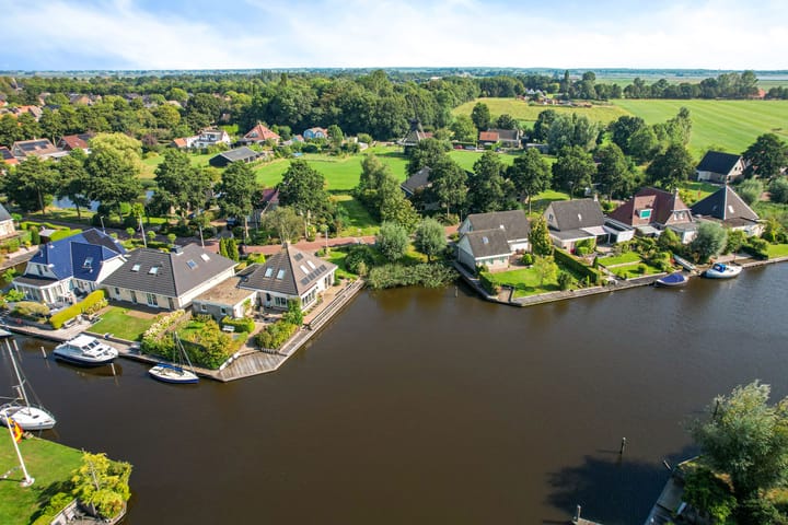 Photo 2 of Doerebout 12