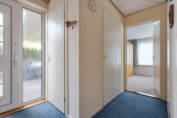 Photo 15 of Doerebout 12