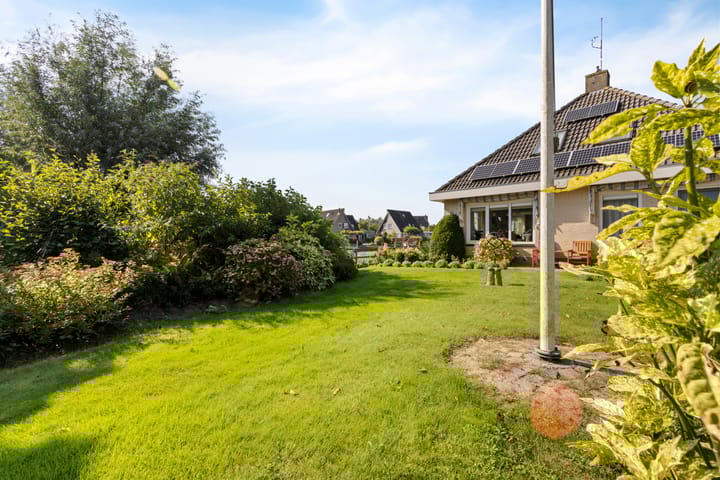 Photo 39 of Doerebout 12