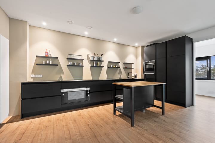 Photo 2 of Robert Kochlaan 326-C