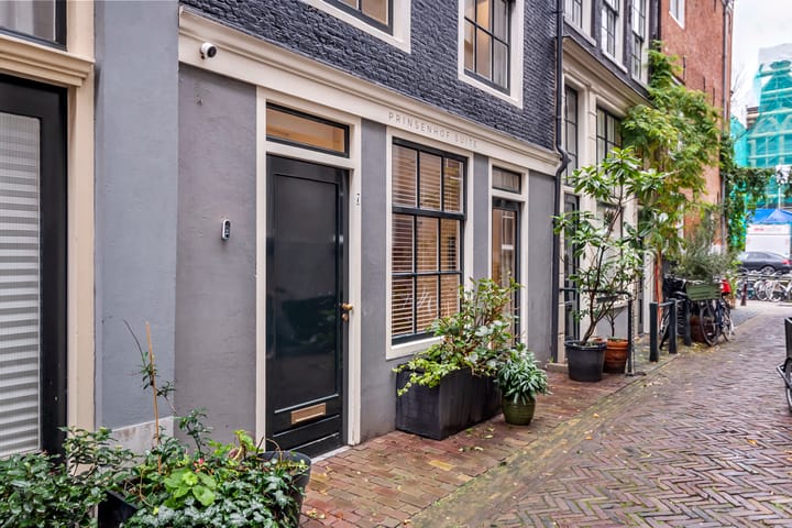 Photo 11 of Prinsenhofssteeg 7