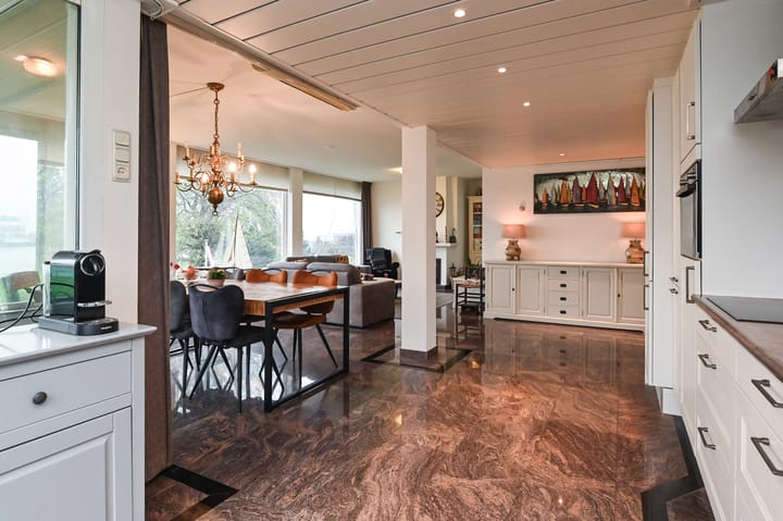 Foto 11 van Olivier van Noortlaan 25