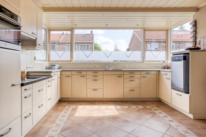 Foto 25 van Baron van der Heijdenln 1-B