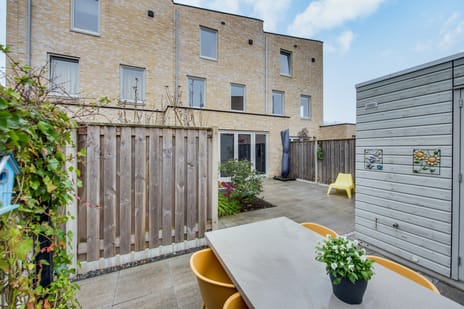 Overschie 74 tertiary image