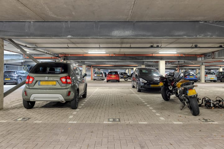 Foto 28 van Halfrond 72